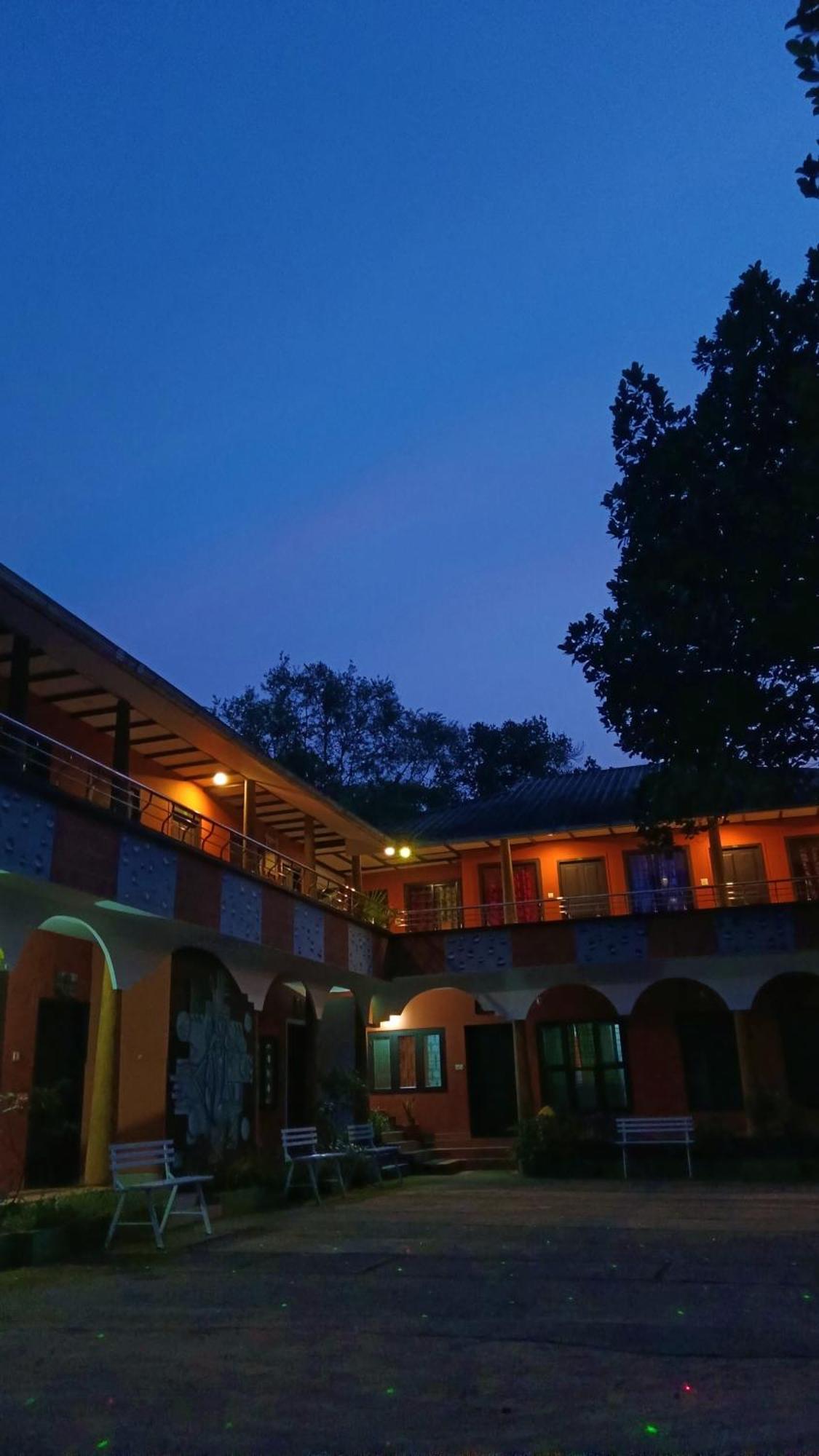 Jungle Valley Ayurvedic Spa Resort Meppādi Exteriér fotografie